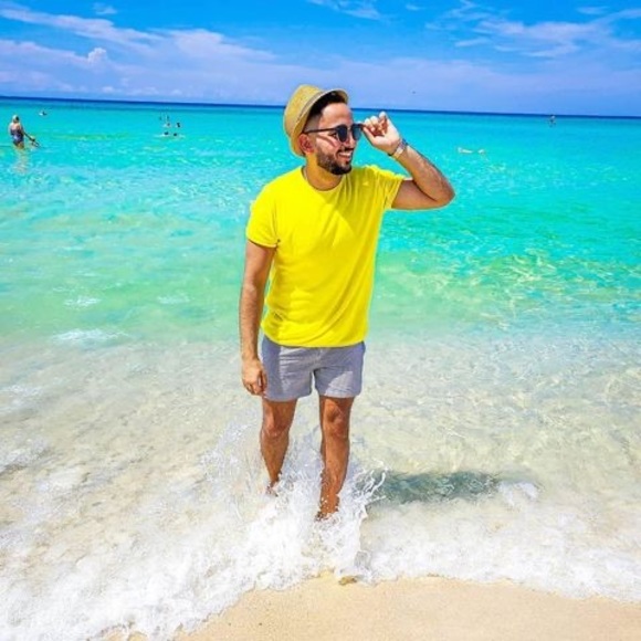 Meet your Posher, Mario - Picture 1 of 1